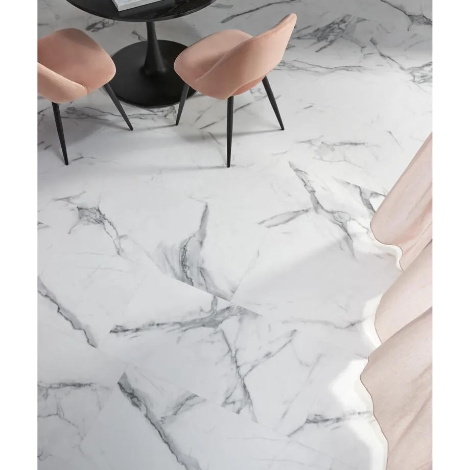 klik-pvc-marble-wit-tegel-xl-p-QQmiUnpv-1.webp Fashion Kwantum Klik PVC Marble Wit Tegel XL Plank Je Berekent Hoeveel Meters Je Nodig Hebt Door Lengte En Breedte In Te Vullen